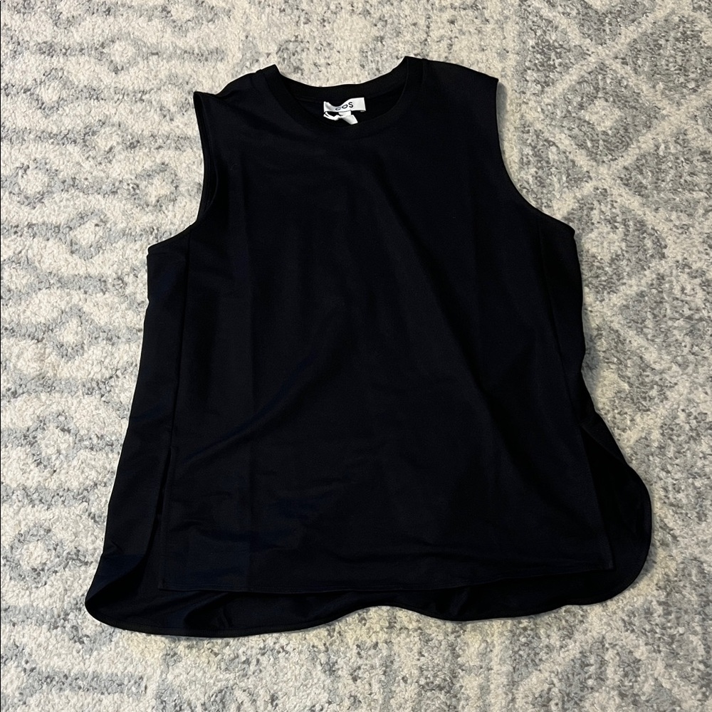 COS Black Muscle Tee